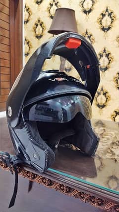 pre loved vector flip up helmet in good condition