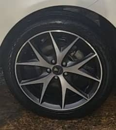 17 inch Alloy rim with tyre for sale brand new condition