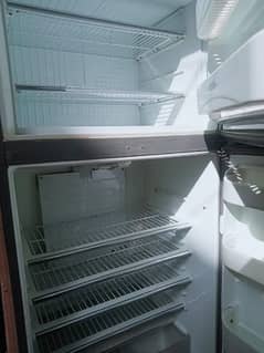 dowlance refrigerator full size. 91996