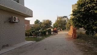6 Marla Plot for sale walking distance from ferozpur road kahna nau Lahore
