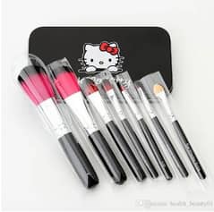 Hello Kitty Makeup Brushes Kit With A Storage Box - Set Of 7 Pcs Brush