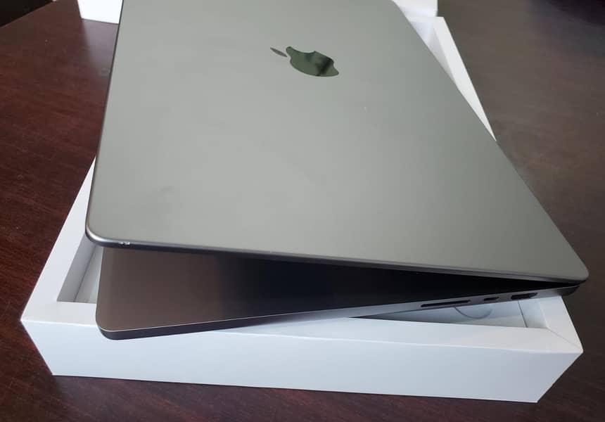 CTO Macbook M1 Pro 2021, 16", 32Gb Ram, 1Tb Ssd 3