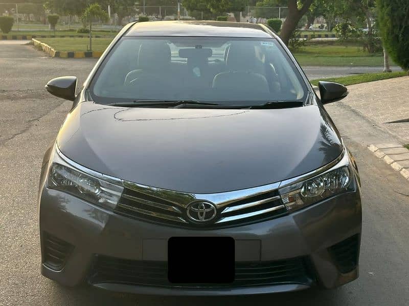 Toyota Corolla GLI 2015,(Automatic) 1