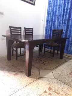 Dining table with 6chairs and 1table