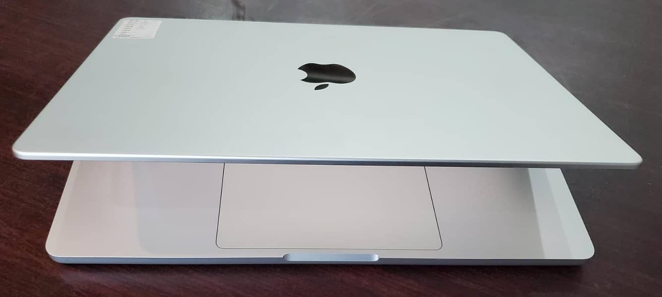 Macbook M1 Pro 2021, 14", 16Gb Ram, 512gb ssd 4