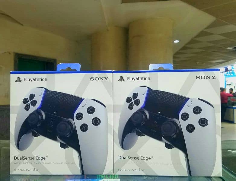 ps5 and ps4 controller available 3