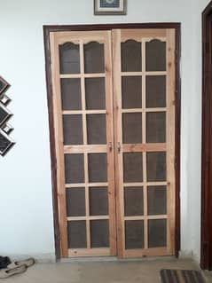Net Wooden Door