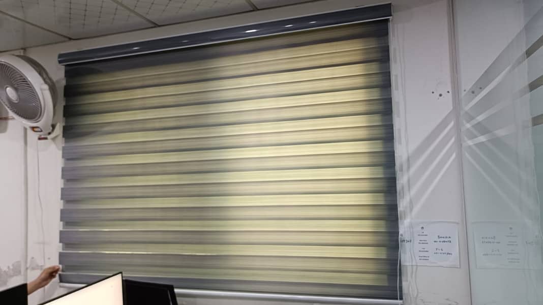 office blind/windowblind/remote control blind/zebra blind/rollar blind 0