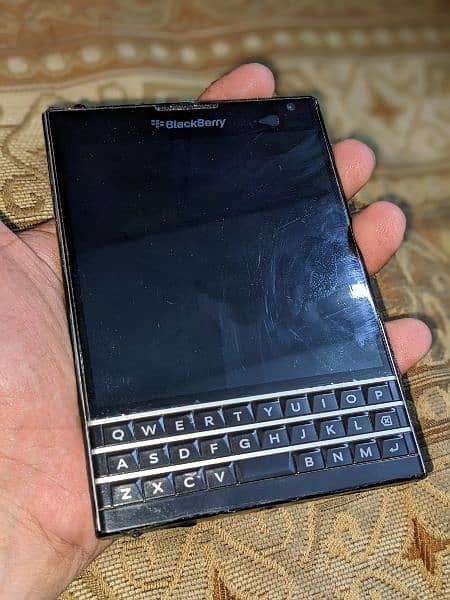 Blackberry Passport official pta approved 1