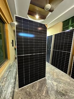 Canadian solar bifacial n type solar panel 580w