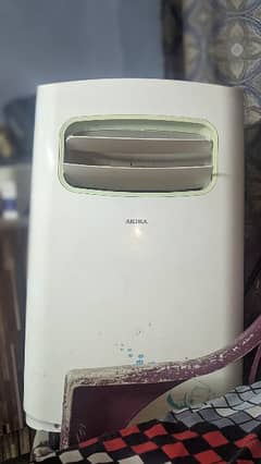 Akira portable Ac 0.75 ton color white