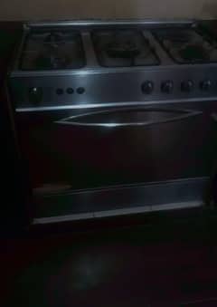 oven in good condition