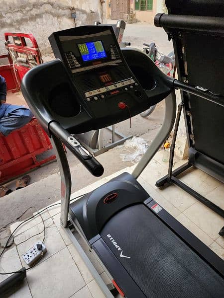 treadmils. (0309 5885468). gym cycles. home gym. ellapticals 1