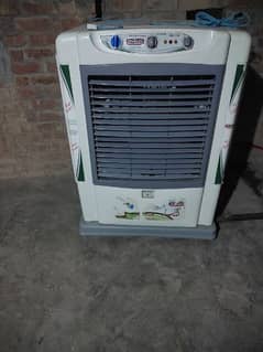 air cooler condition 8/10 6 month use only bilkul fresh
