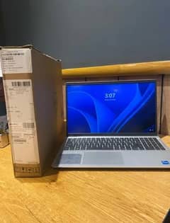 Laptop Core i5 10th gen ' apple (Core i7 / i3 ) with garphic card