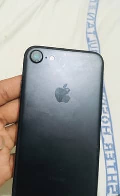 iphone 7 10/10 condition