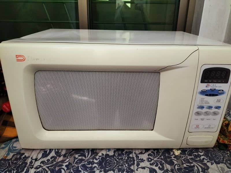 Used Microwave oven For Sale In a Good Condition 0