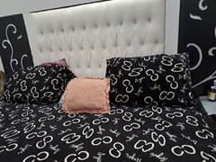 Used bed set with L shape dressing table