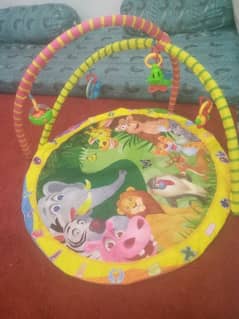 PlayGym in excellent condition( no whatsapp calls, only DIRECT calls)