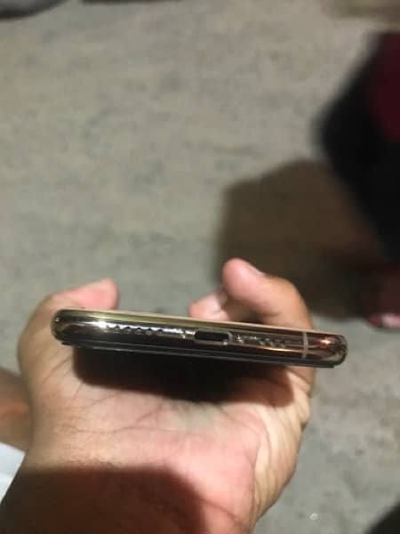IPHONE XS 256 gb pta approved 5