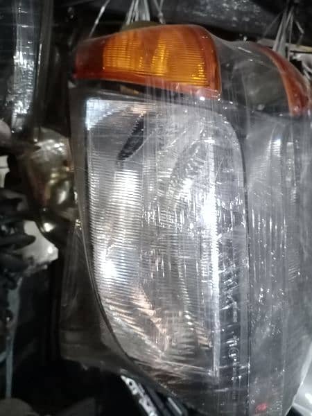 Suzuki Cultus Head light ( Japani) 3