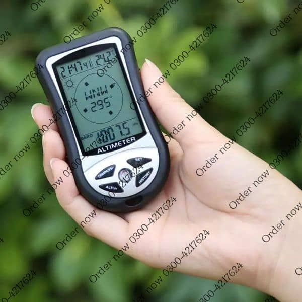 FR500 Multifunction Outdoor Altimeter - Barometer, Compass, Ther 1