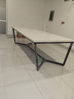 Sturdy Metal Base Conference Table Ideal for Meetings & Collaborations