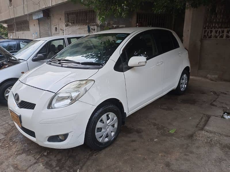 Toyota Vitz 1.0 0