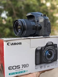 Canon DSLR camera 70d with kit lens for sale