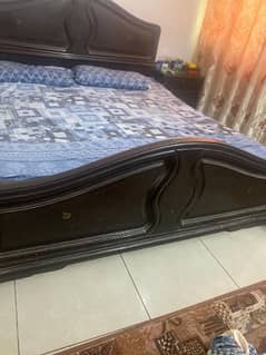 Double bed with two side tables and with Matras 0