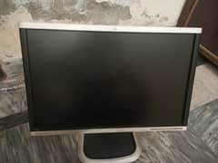 24-inch IPS panel HP LED with premium stand