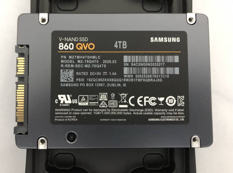 Samsung 860 QVO SSD 4TB - 2.5 Inch SATA SSD with V-NAND Technology 2