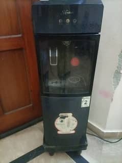 signature black dispenser