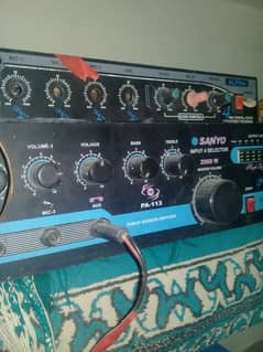 Sanyo amplifier 2500 wt   9000