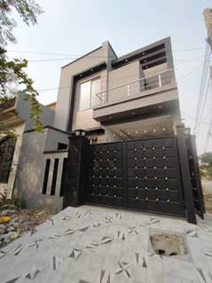 5 Marla Brand New House For Sale In Johar Town Block B3 Cornor Facing Park Tile Flooring Double Kitchen Gated Community Hot Location