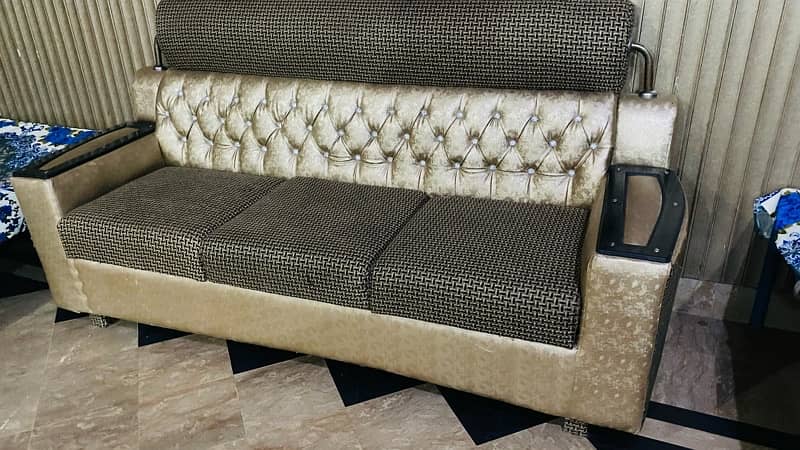 Sofa Set 5 Seater | Home Used | good condition 4