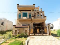 House Spread Over 5 Marla In Khayaban-e-Amin - Block L Available