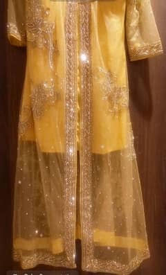 Elegent n sparkling wedding dress with d beauty of cuts n pattern 0