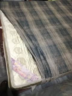 Dura foam mattress for king size bed in goog condition