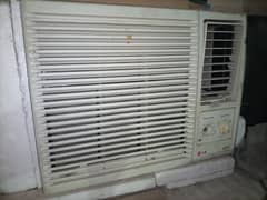 pona ton ac for sale in good condition in working
