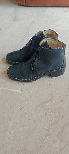 for girls origenal leather brand Clarks size uk 7