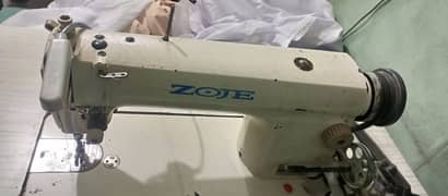 Industrial sewing  machine (Zoje)