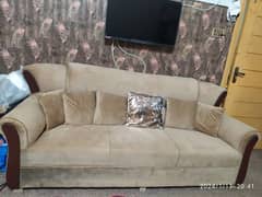 5 seater brand new velvet beige/golden sofa set