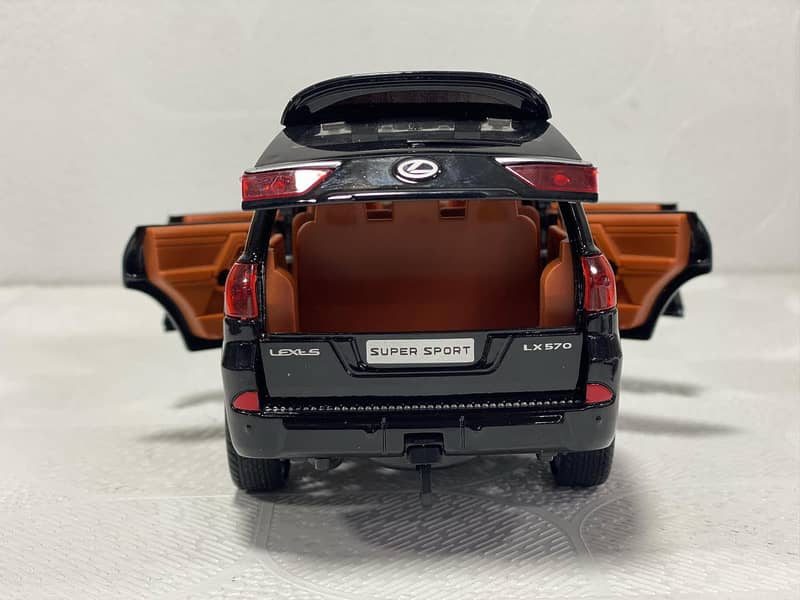 Luxury Defined: Diecast Lexus LX570 4x4 Model Car - Premium Quality! 3