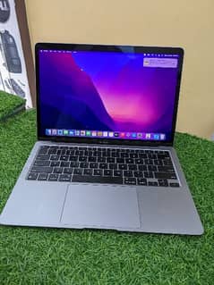 Macbook Air M1 2020 10/10 condition without box