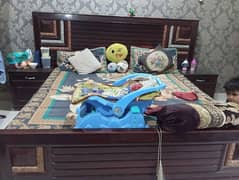 i am selling bed and dracing table its colour is brown