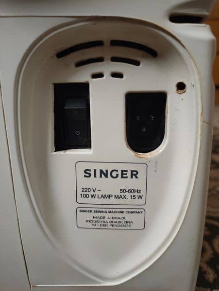 Singer Original 5430 C Sewing Machine (Made in Brazil) 3