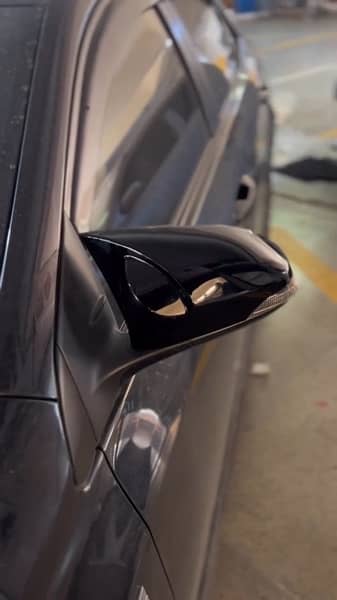 carbon fiber/glossy black door handels and mirror covers 2