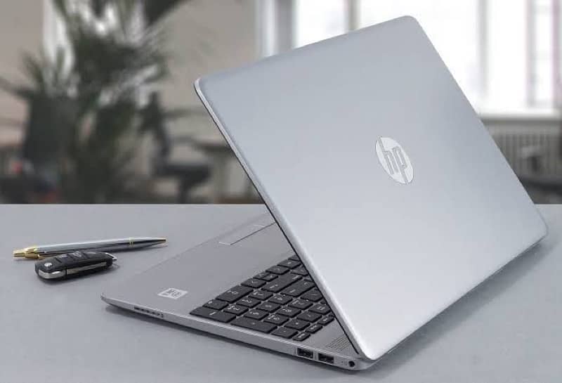 HP LAPTOP (Core i7 10th Generation) 32gb/512gb SSD (15.6 inch) 1