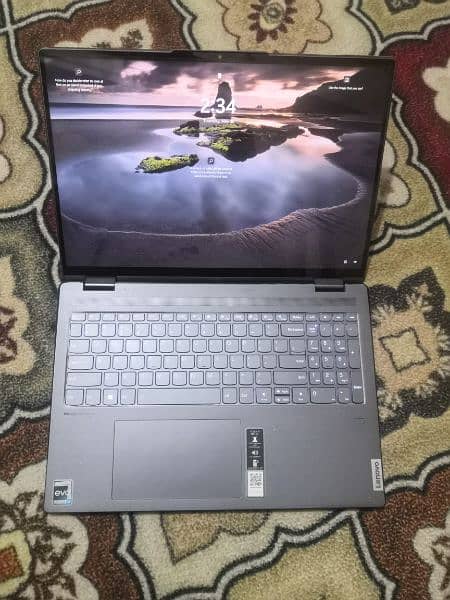 Lenovo yoga 7i 16 inch 12th gen core 17 1260p 16GB Ram 512 GB Storage 3